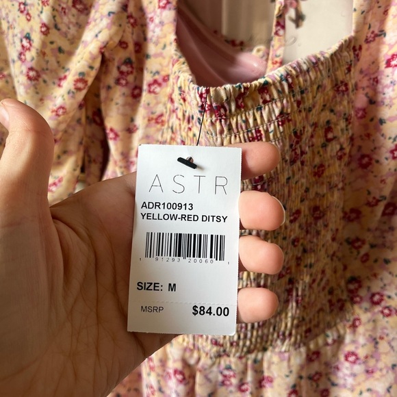 NWT ASTR the label Floral Milkmaid Midi Dress in Yellow-Red Ditsy Medium - Picture 3 of 9